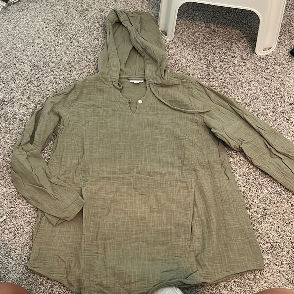 Size S petite J Jill Hooded Shirt